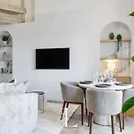 Les Lucioles 9 - Luxury 2 Bedroom 公寓 戛纳