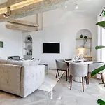 Les Lucioles 9 - Luxury 2 Bedroom *